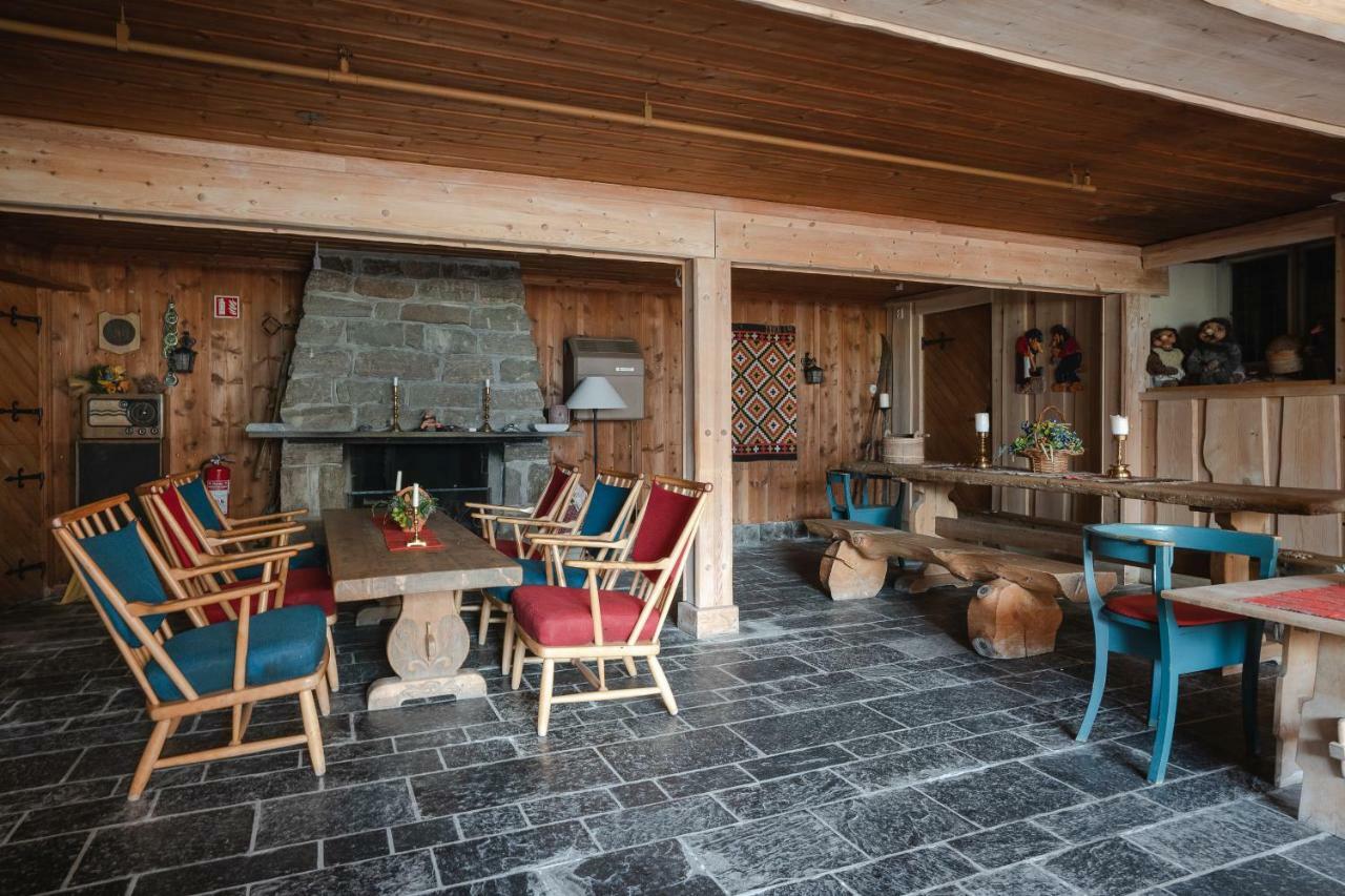 Leikanger Fjordhotel - Unike Hoteller Экстерьер фото